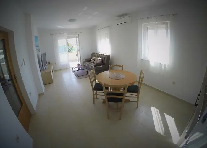 Donat アパート ザダル